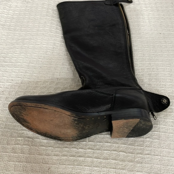 Frye women’s boots - Picture 4 of 5